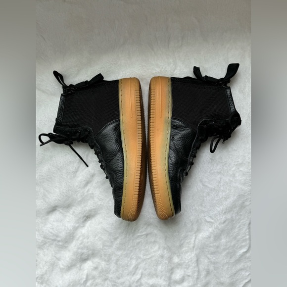 Women’s Nike SF Air Force 1 Mid Black Gum - - Picture 4 of 16